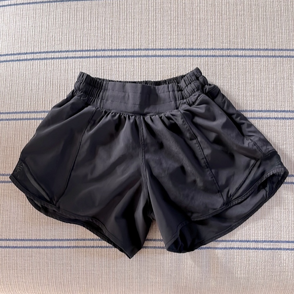 Lululemon Hotty Hot shorts